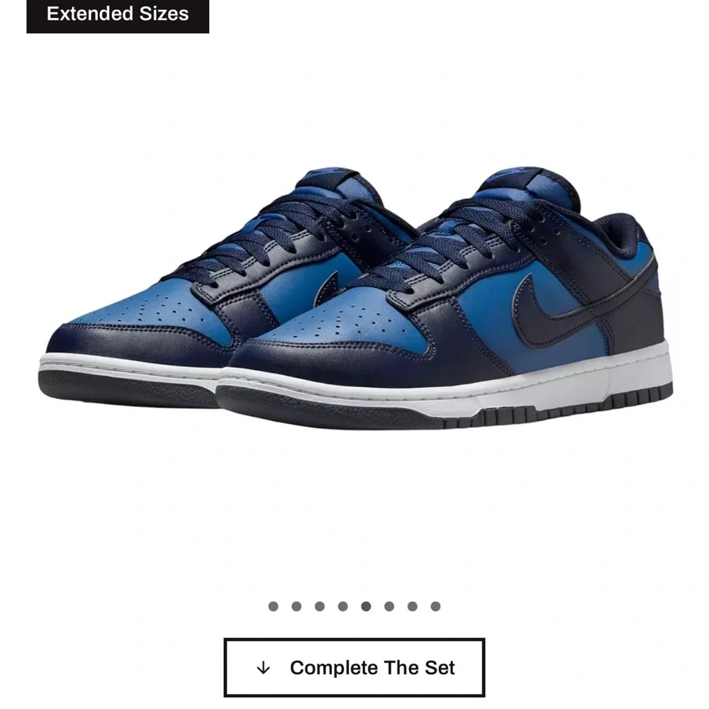 Nike Kids Sneakers in Blue and Black - Picture 6 of 8